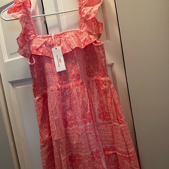 NWT VINEYARD VINES SMOCKED RUFFLE DRESS SIZE M CORA TILE MEDIUM - Picture 2 of 11